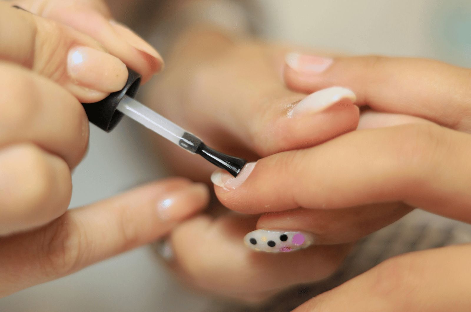 Cómo hacer que la manicura dure más cuidados y consejos
